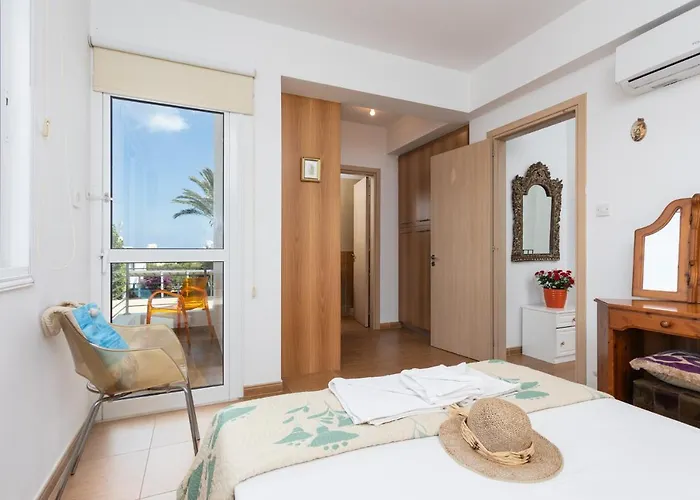 Kalliopi * Paralimni